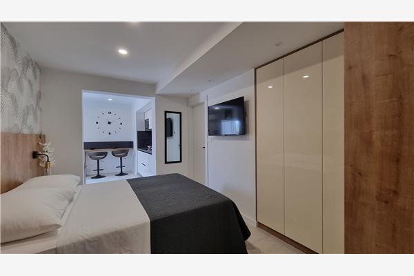 Room A5, for 2 persons