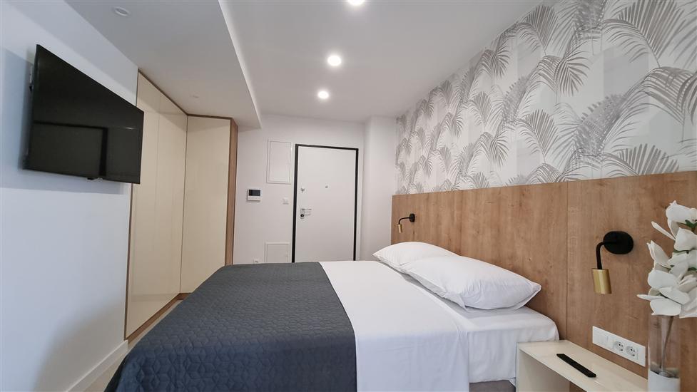 Room A5, for 2 persons