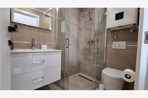 Room A5, for 2 persons