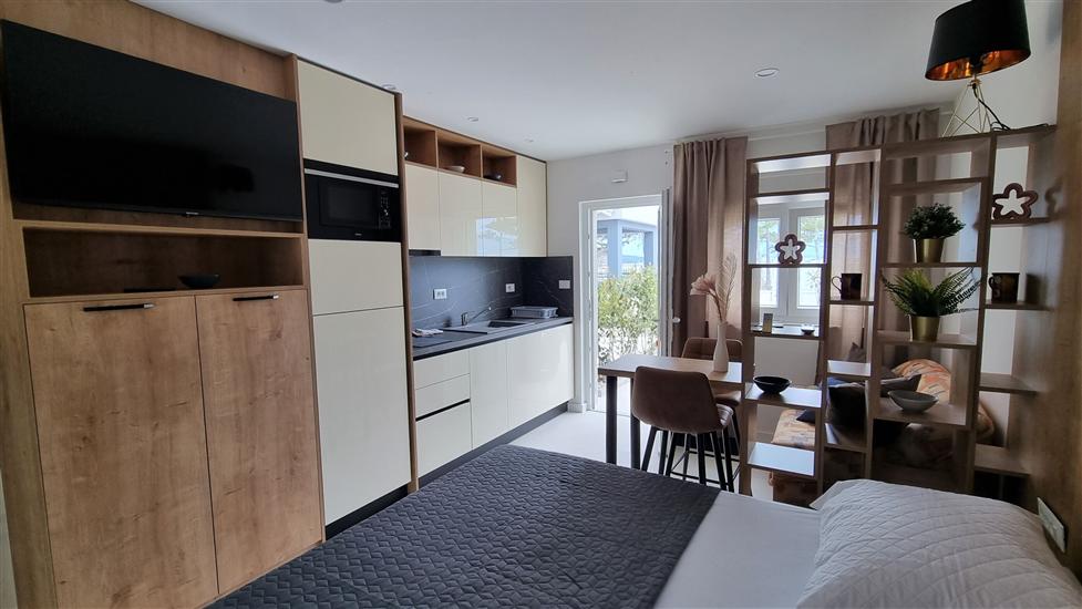 Room A6, for 2 persons