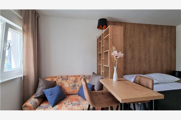 Room A6, for 2 persons