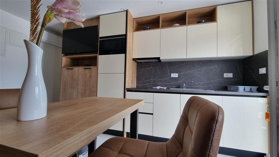 Room A6, for 2 persons