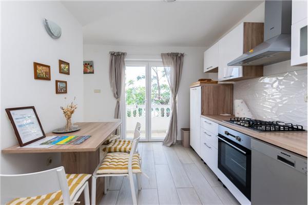 Apartment A1, for 5 persons