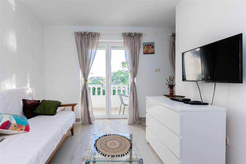 Apartment A1, for 5 persons