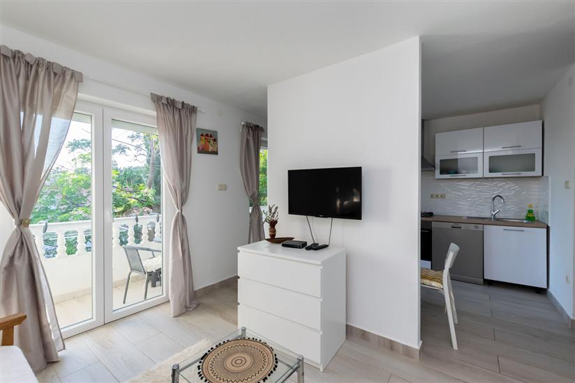 Apartment A1, for 5 persons