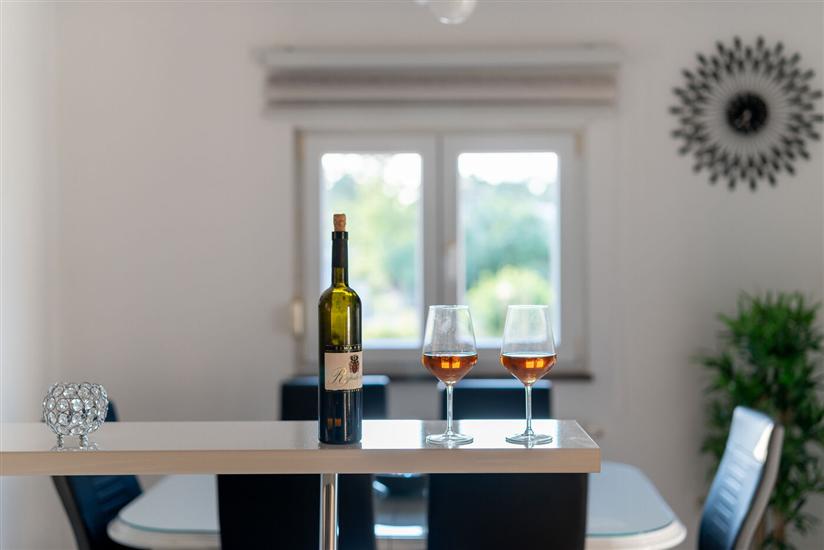 Ferienwohnung A1, für 8 Personen