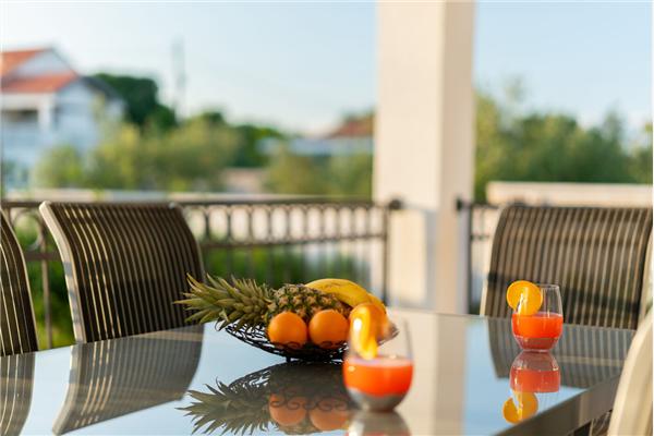 House K1, for 12 persons