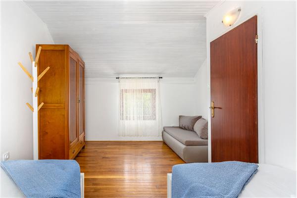 House K1, for 8 persons