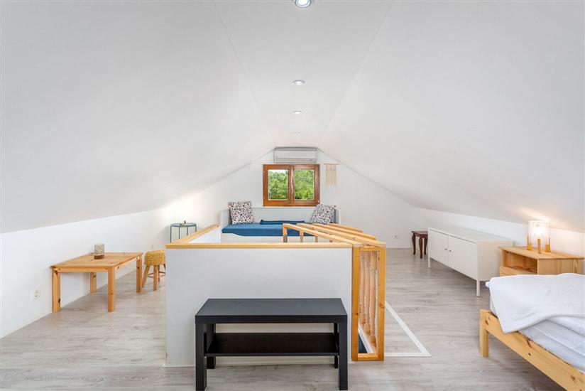 House K1, for 8 persons