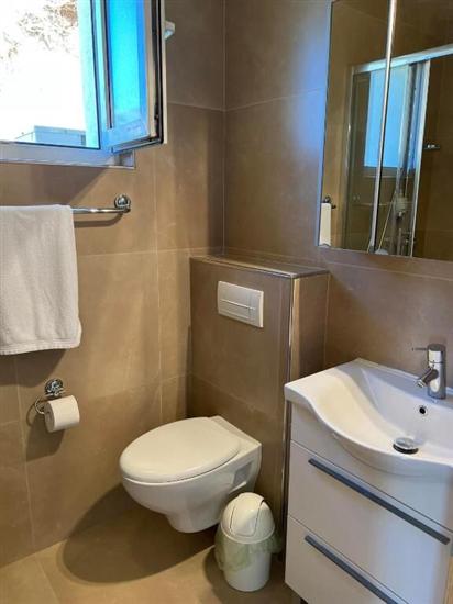 Apartment A2, for 6 persons