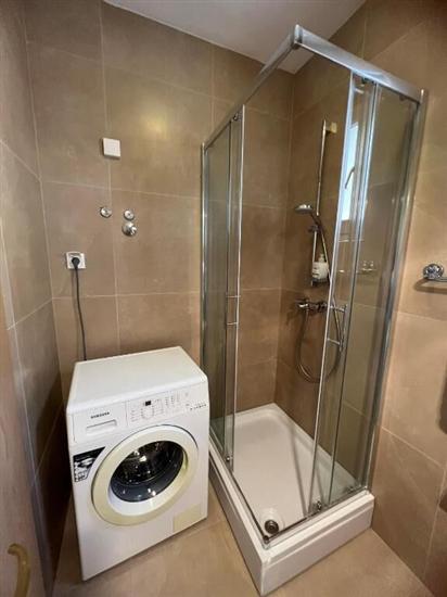 Apartment A2, for 6 persons