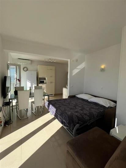 Apartment A2, for 6 persons