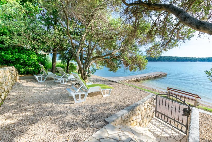 Apartments and Rooms Bianca