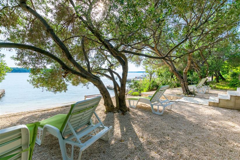 Apartments and Rooms Bianca