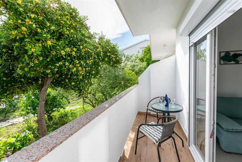 Apartment A1, for 5 persons