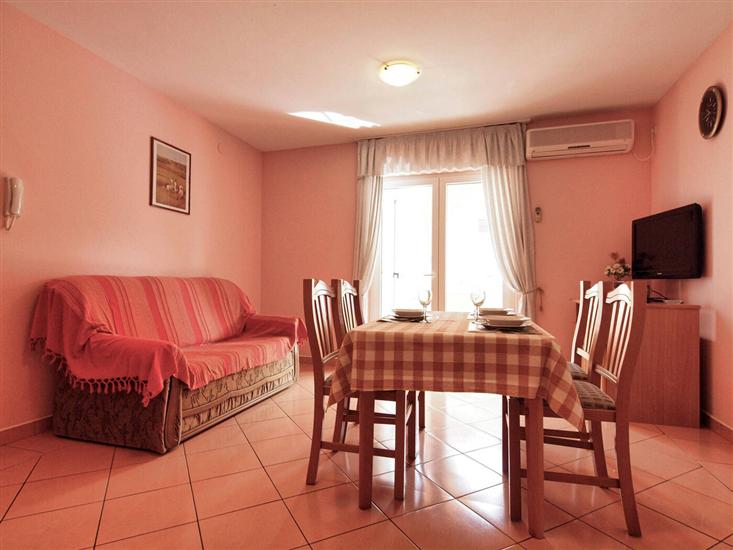 Apartment A1, for 2 persons