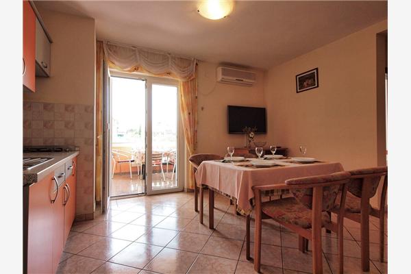 Apartment A4, for 4 persons