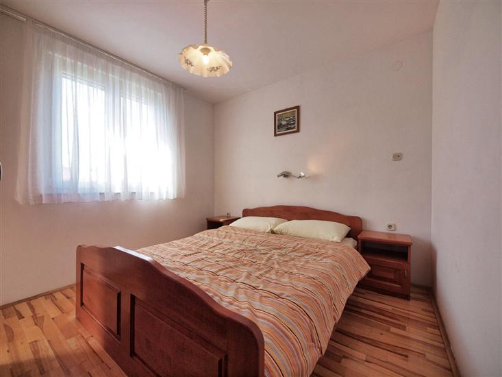 Apartment A4, for 4 persons