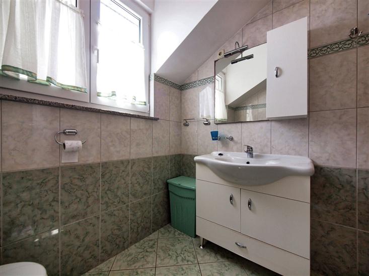 Apartment A7, for 4 persons