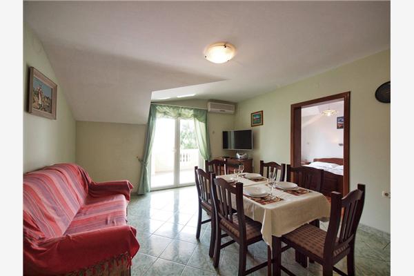 Apartment A7, for 4 persons