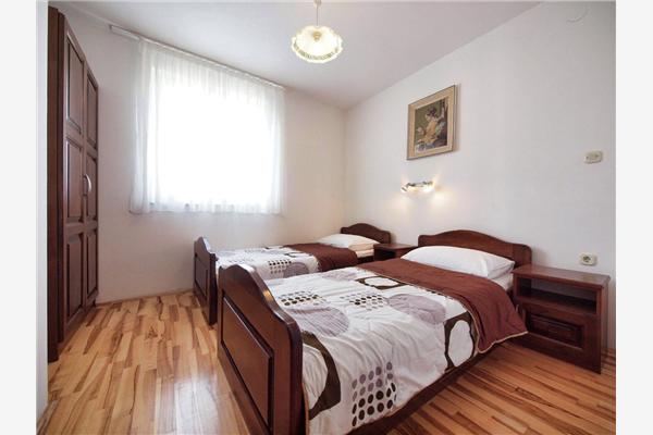 Apartment A7, for 4 persons