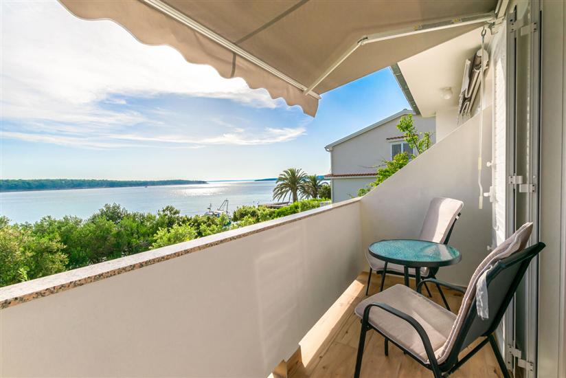 Room S2, for 2 persons