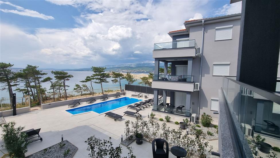 Apartment A4, for 4 persons