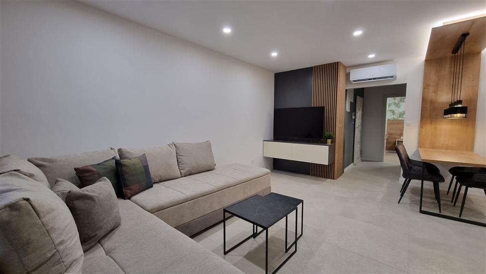 Apartment A8, for 2 persons