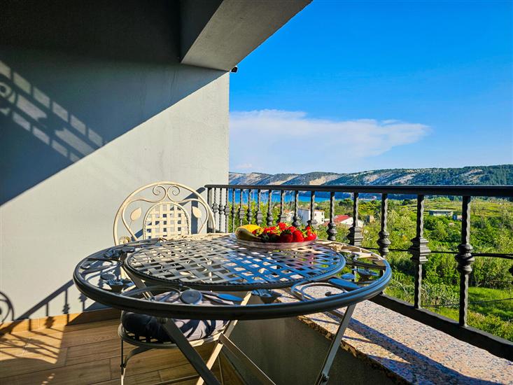 House K1, for 8 persons