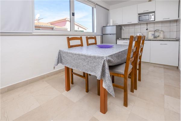 Apartment A1, for 5 persons