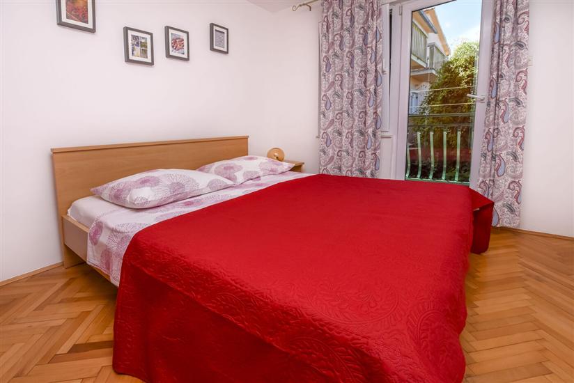 Apartment A1, for 5 persons