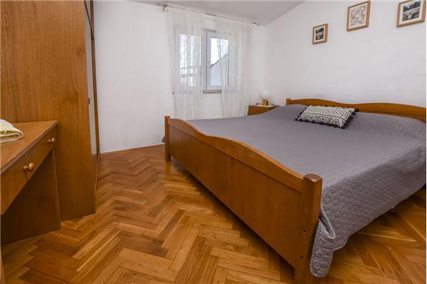 Apartment A2, for 5 persons