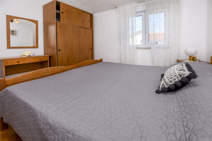 Apartment A2, for 5 persons