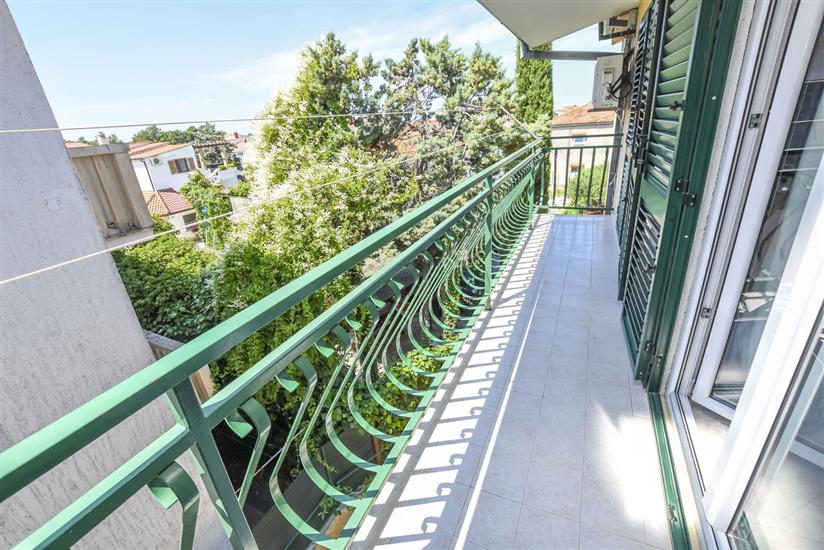 Apartment A2, for 5 persons