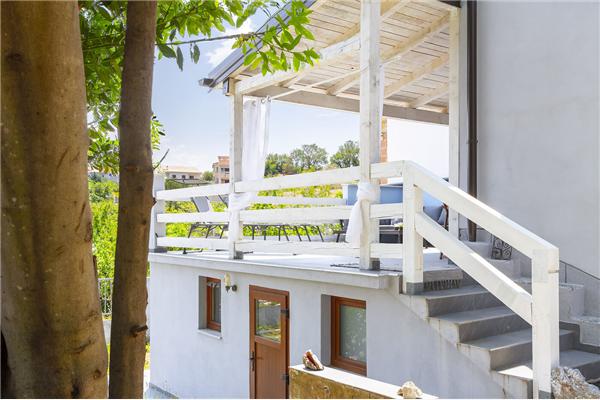 Apartment A1, for 5 persons