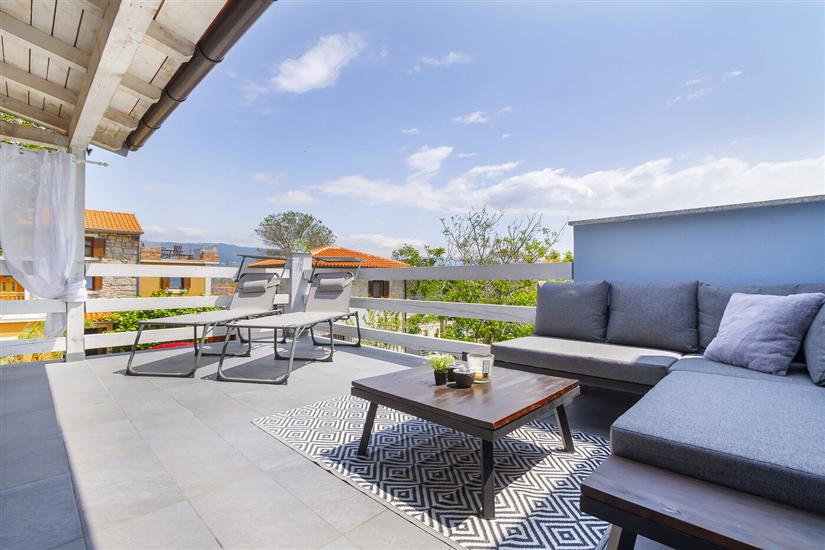 Apartment A1, for 5 persons