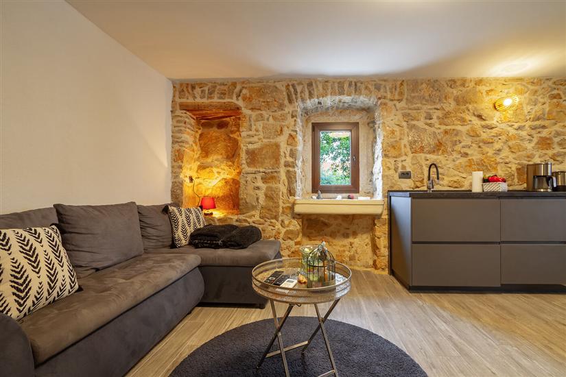 Apartment A1, for 5 persons