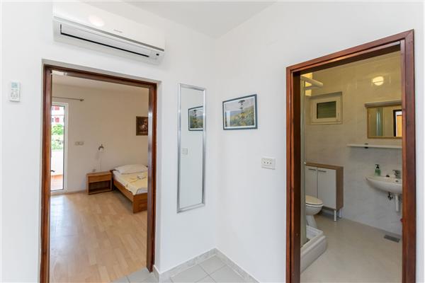 Apartment A1, for 6 persons