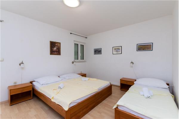 Apartment A1, for 6 persons