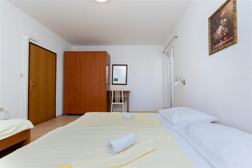 Apartment A1, for 6 persons