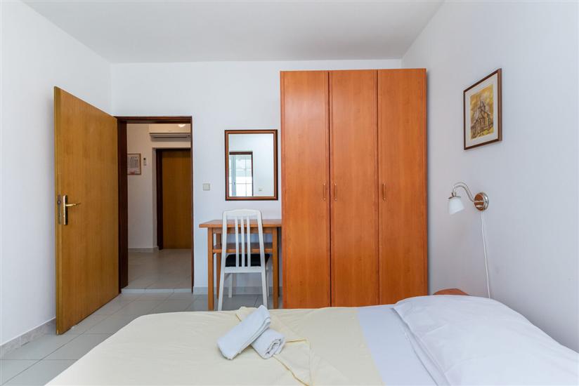 Apartment A1, for 6 persons