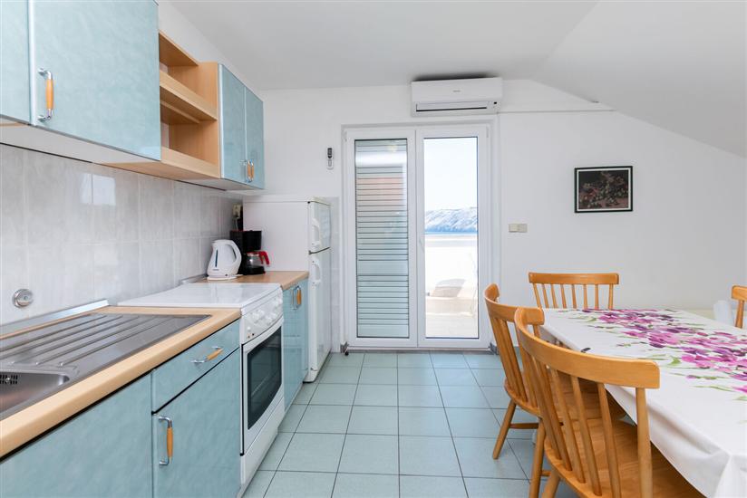 Apartment A4, for 4 persons