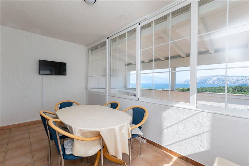 Apartment A2, for 5 persons