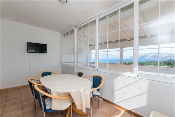 Apartment A2, for 5 persons