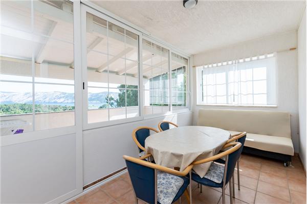 Apartment A2, for 5 persons