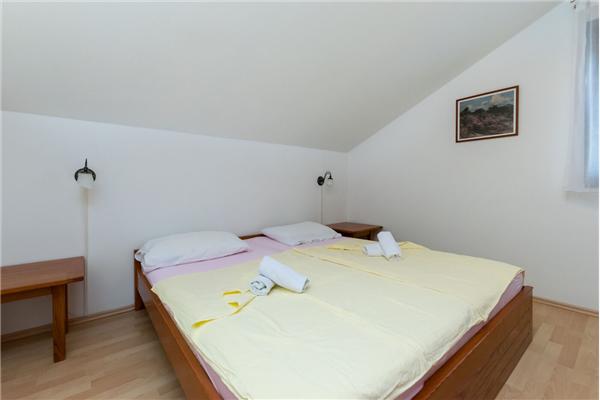 Apartment A4, for 4 persons