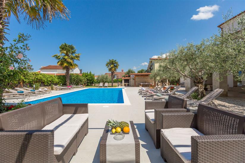 Apartment Paradiso 3