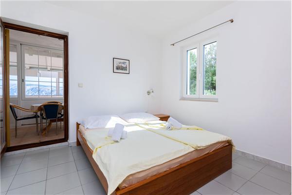 Apartment A2, for 5 persons