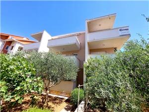 Apartment North Dalmatian islands,BookDRAZENKAFrom 750 zl