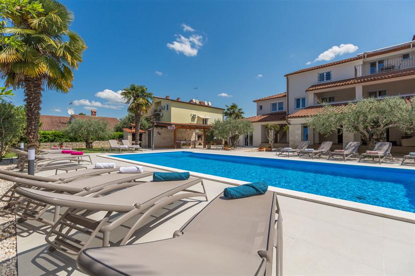 Apartment Paradiso 6